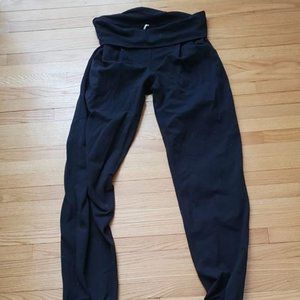 Lululemon Black Stirrup Pants Size 8